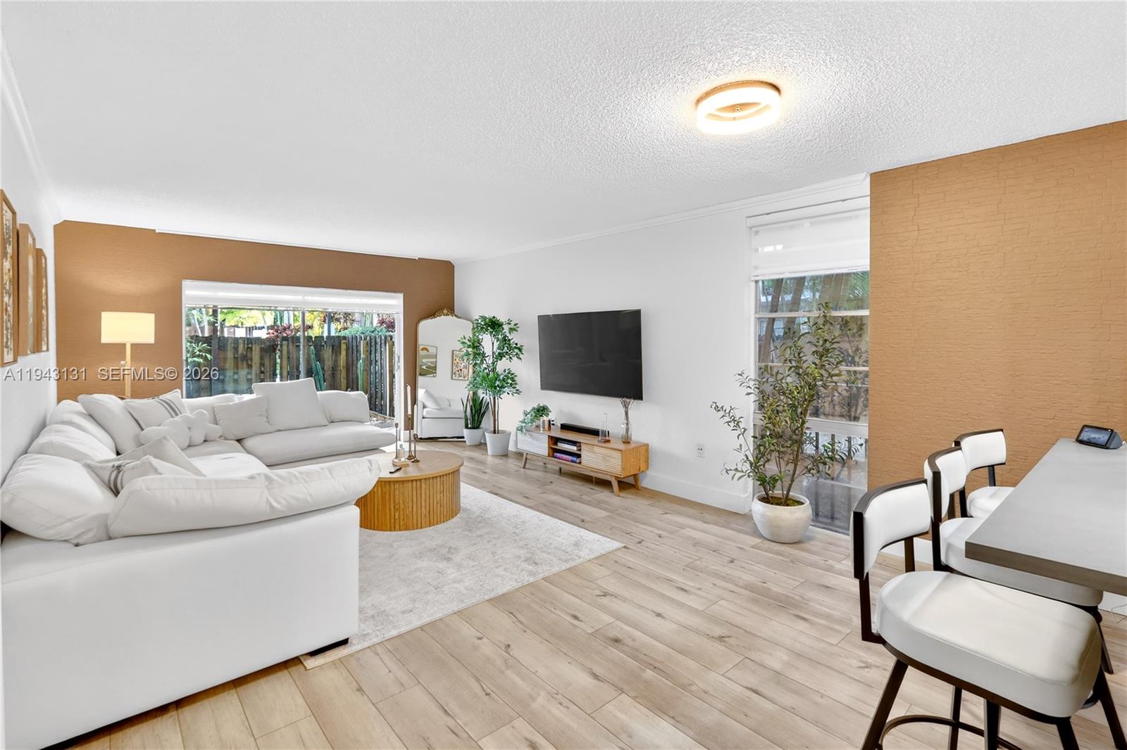 6902 N Kendall Dr #E101 Pinecrest, FL 33156