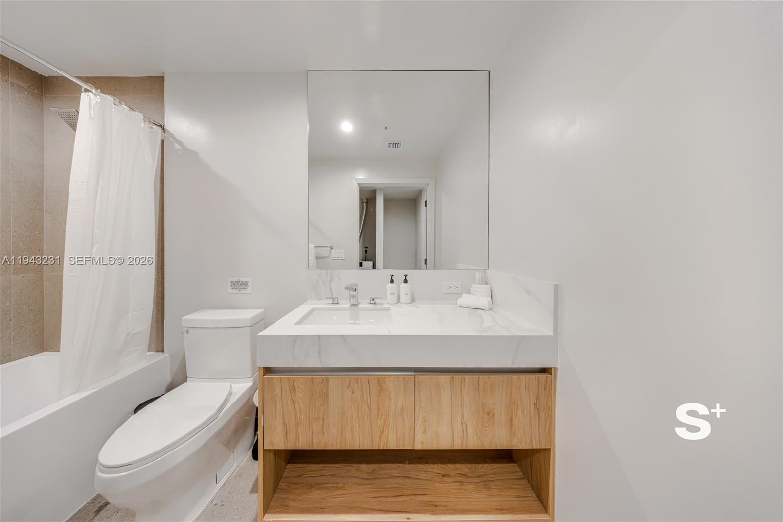 image The Crosby Miami Worldcenter14