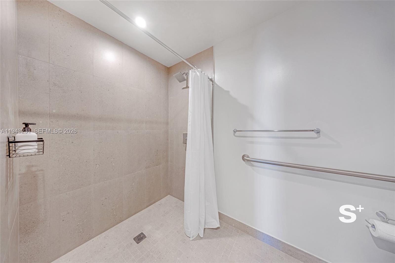 image The Crosby Miami Worldcenter21