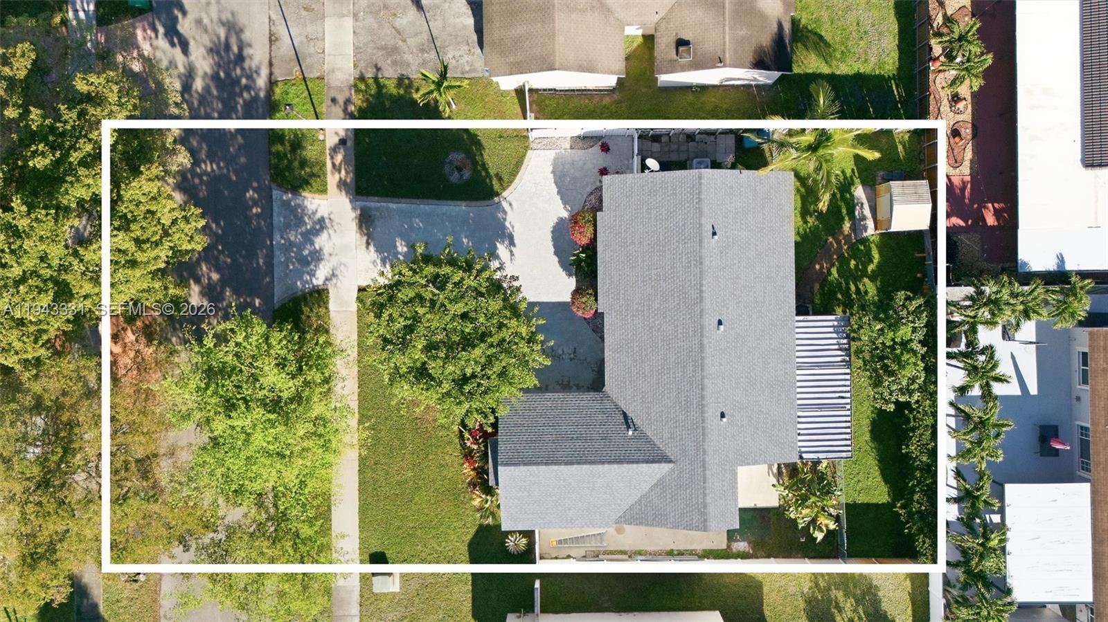 19463 NW 62nd Pl Hialeah, FL 33015