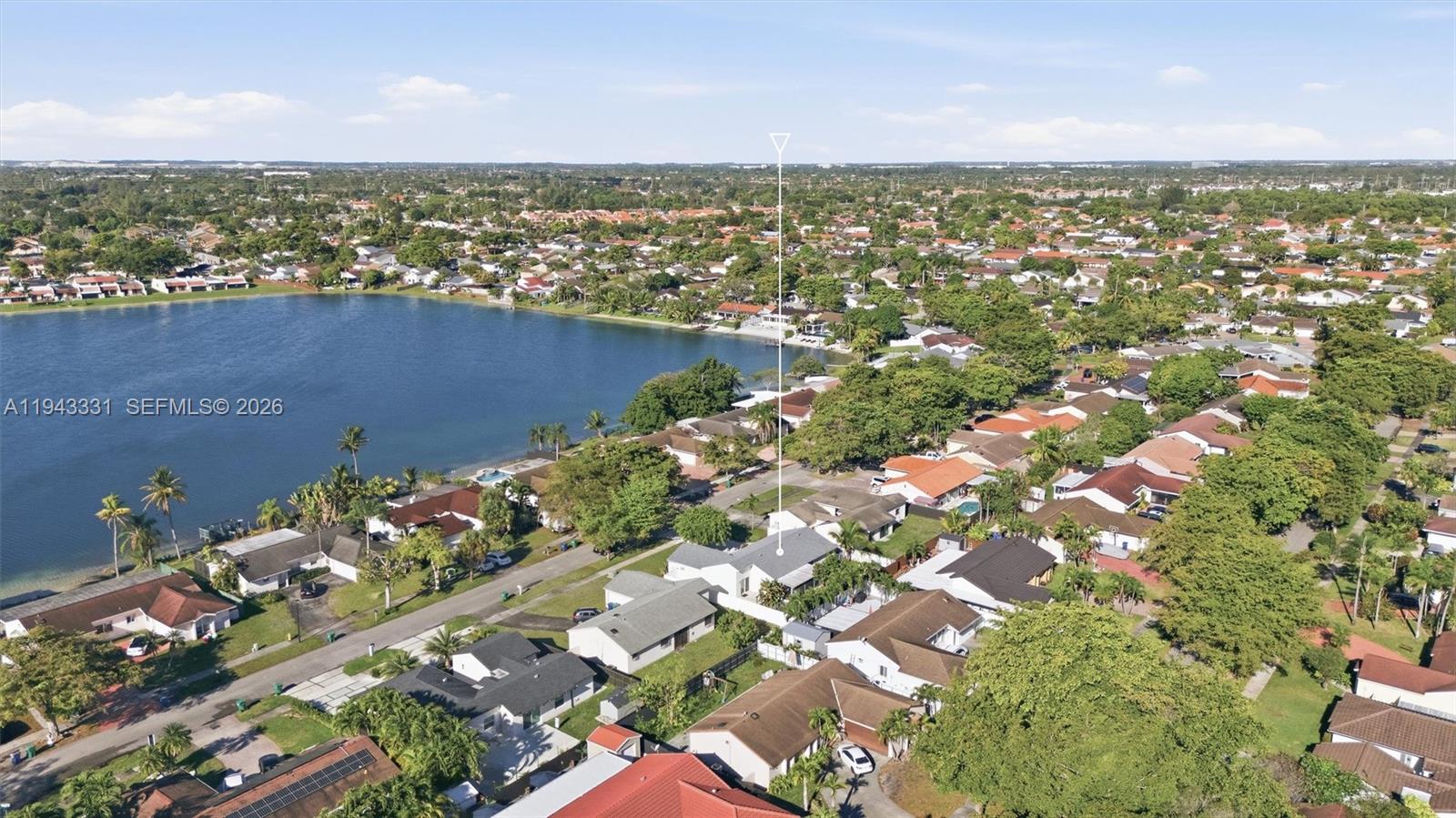 19463 NW 62nd Pl Hialeah, FL 33015