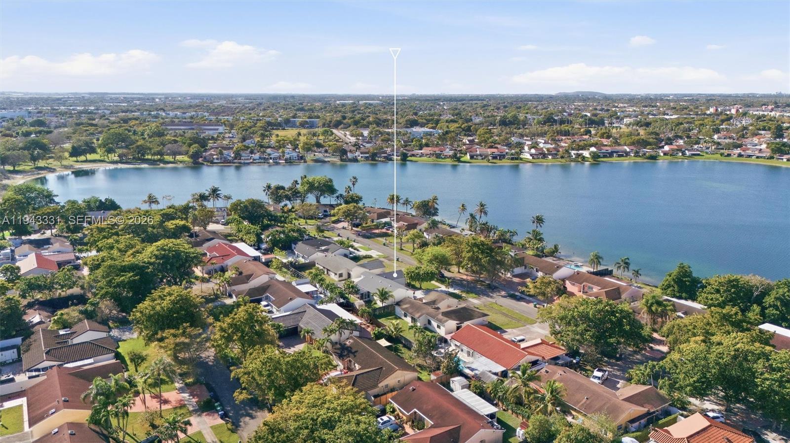 19463 NW 62nd Pl Hialeah, FL 33015