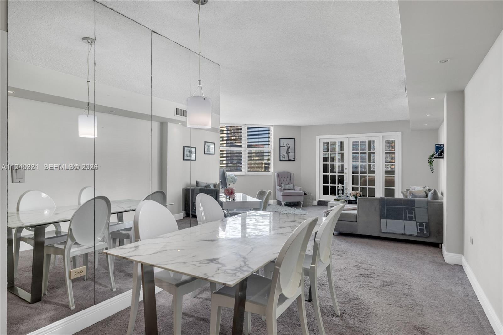 801 Brickell Bay Dr #1262 Miami, FL 33131