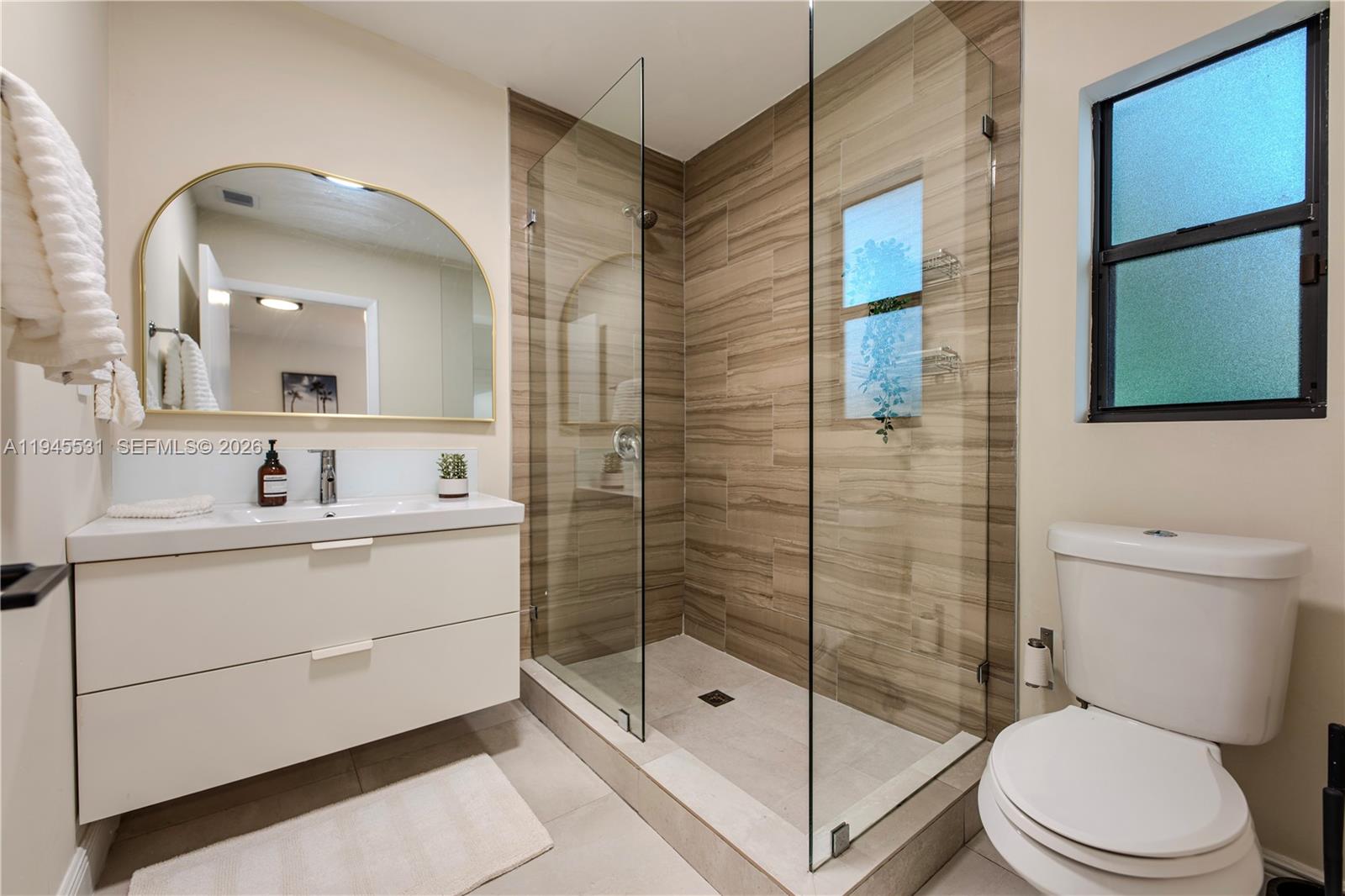 360 NE 87th St El Portal, FL 33138