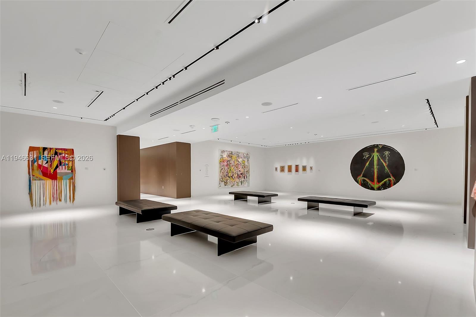 image Aston Martin Residences32