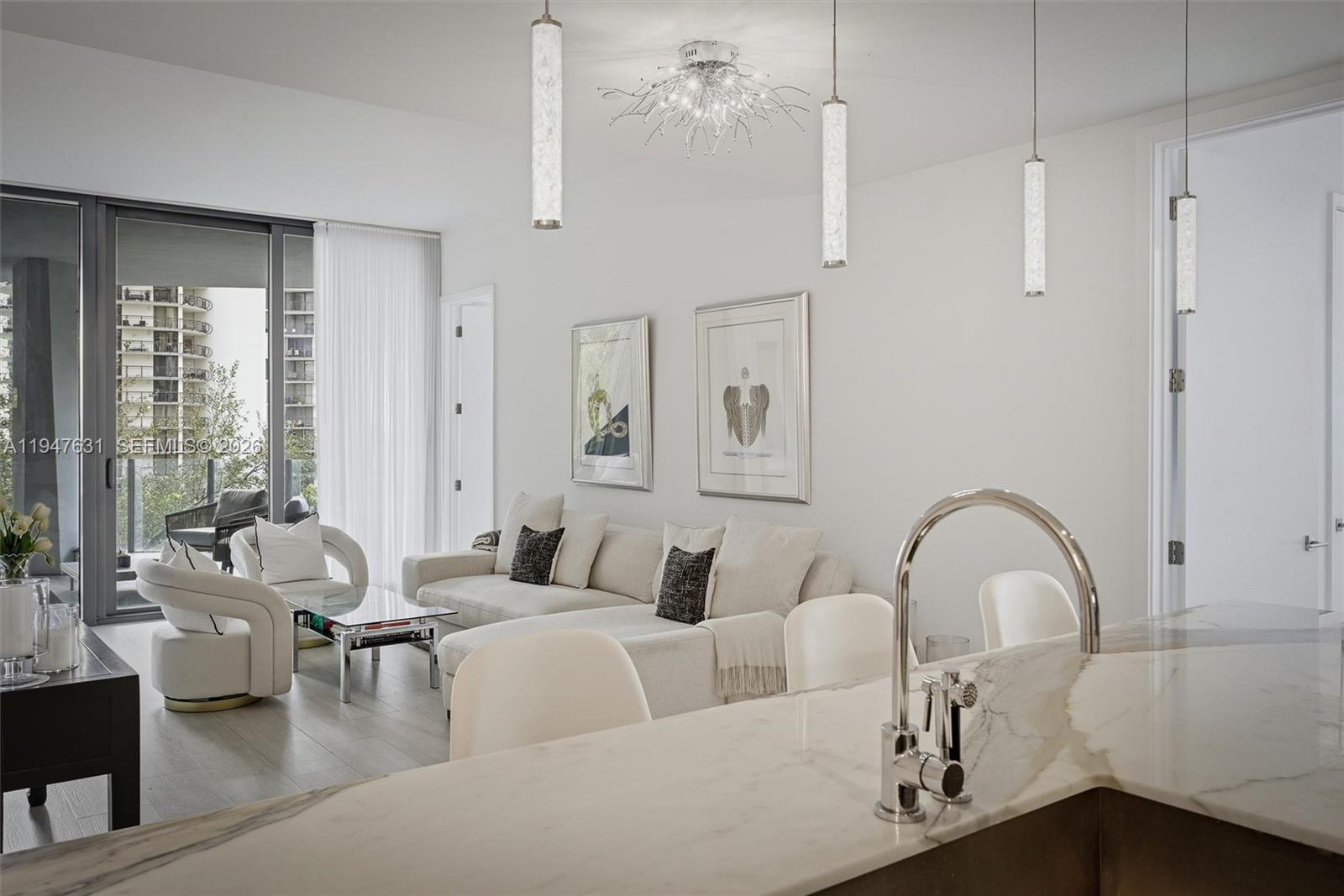 image Park Grove Club Residences16