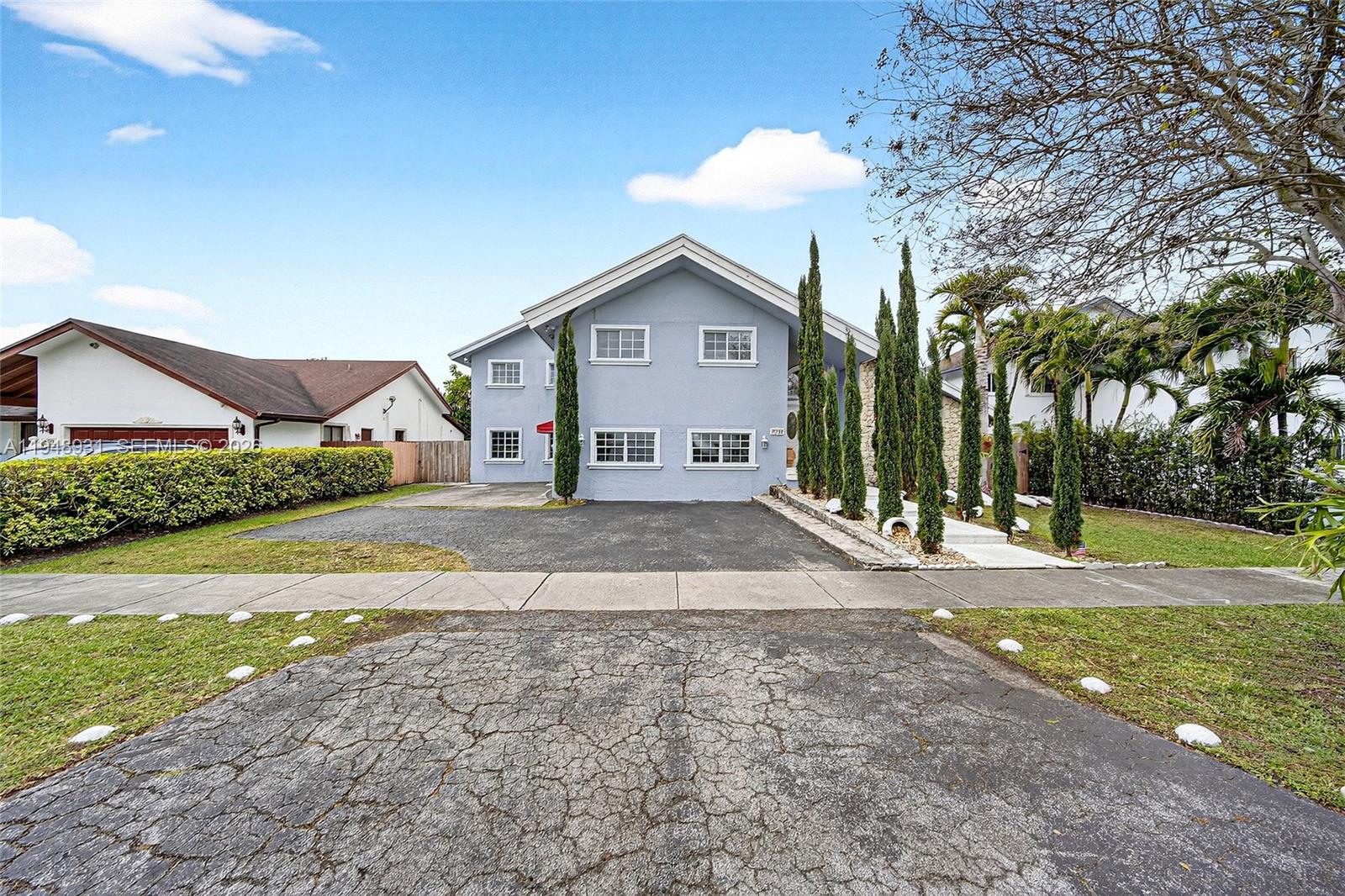 10720 SW 142nd Ave Miami, FL 33186