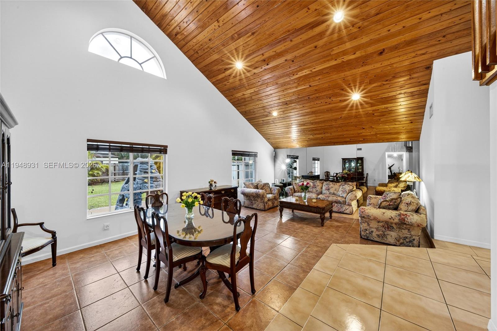 10720 SW 142nd Ave Miami, FL 33186