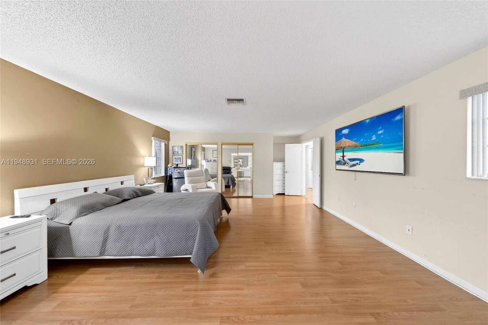 10720 SW 142nd Ave Miami, FL 33186