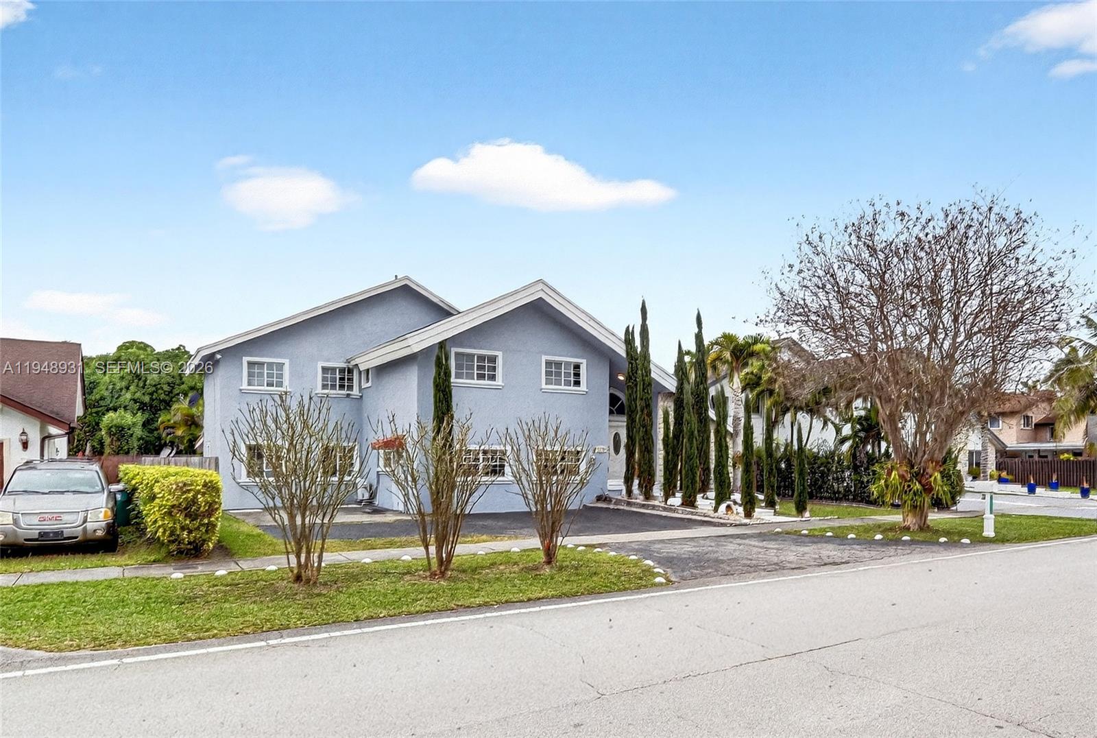 10720 SW 142nd Ave Miami, FL 33186