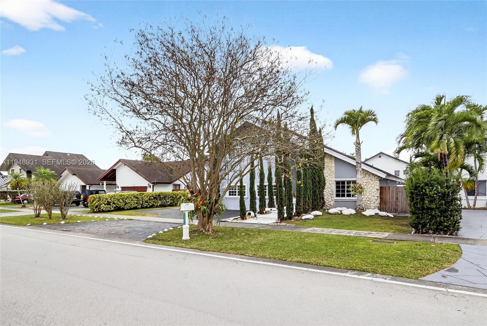 10720 SW 142nd Ave Miami, FL 33186