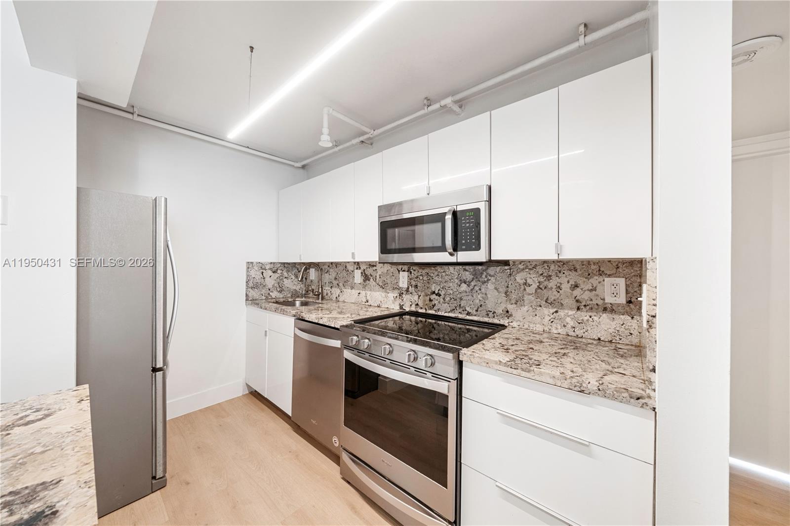 1035 West Ave #305 Miami Beach, FL 33139