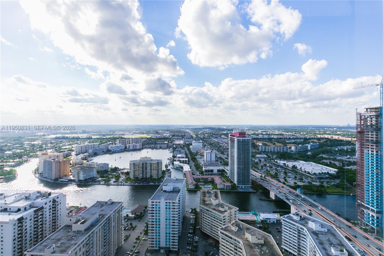 image Beach Club 212