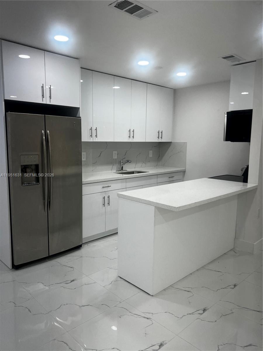 9402 SW 77th Ave #L8 Miami, FL 33156