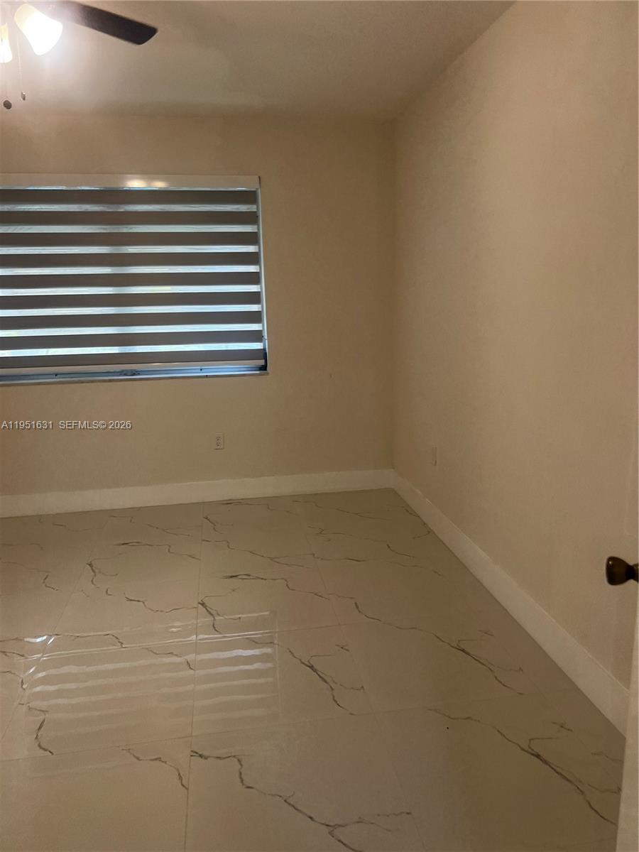 9402 SW 77th Ave #L8 Miami, FL 33156