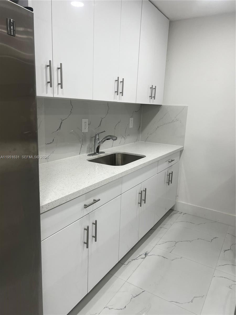 9402 SW 77th Ave #L8 Miami, FL 33156