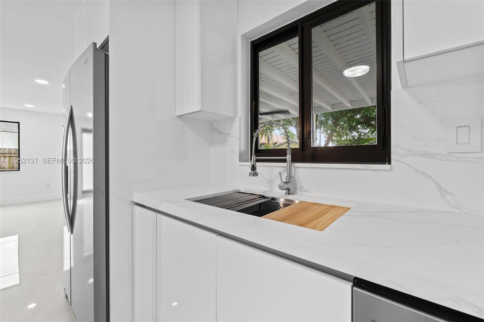 6950 W 10th Ave Hialeah, FL 33014