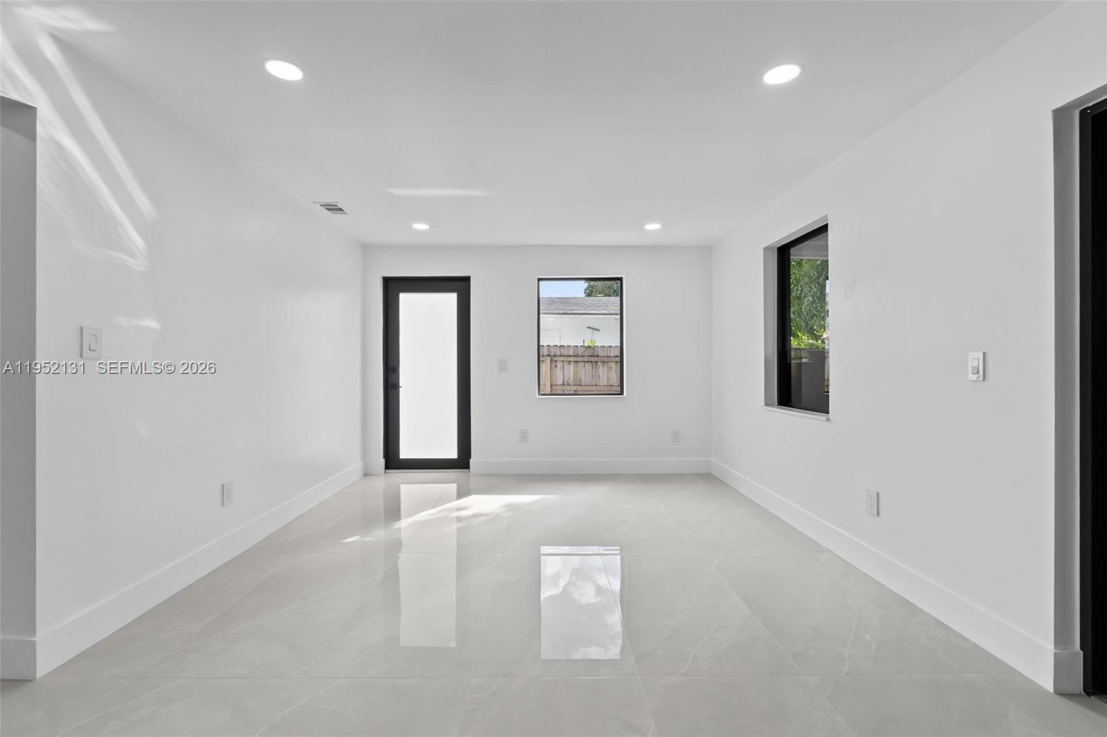 6950 W 10th Ave Hialeah, FL 33014