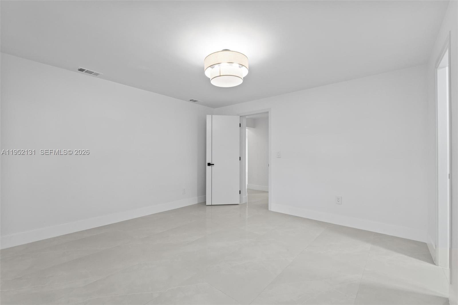 6950 W 10th Ave Hialeah, FL 33014