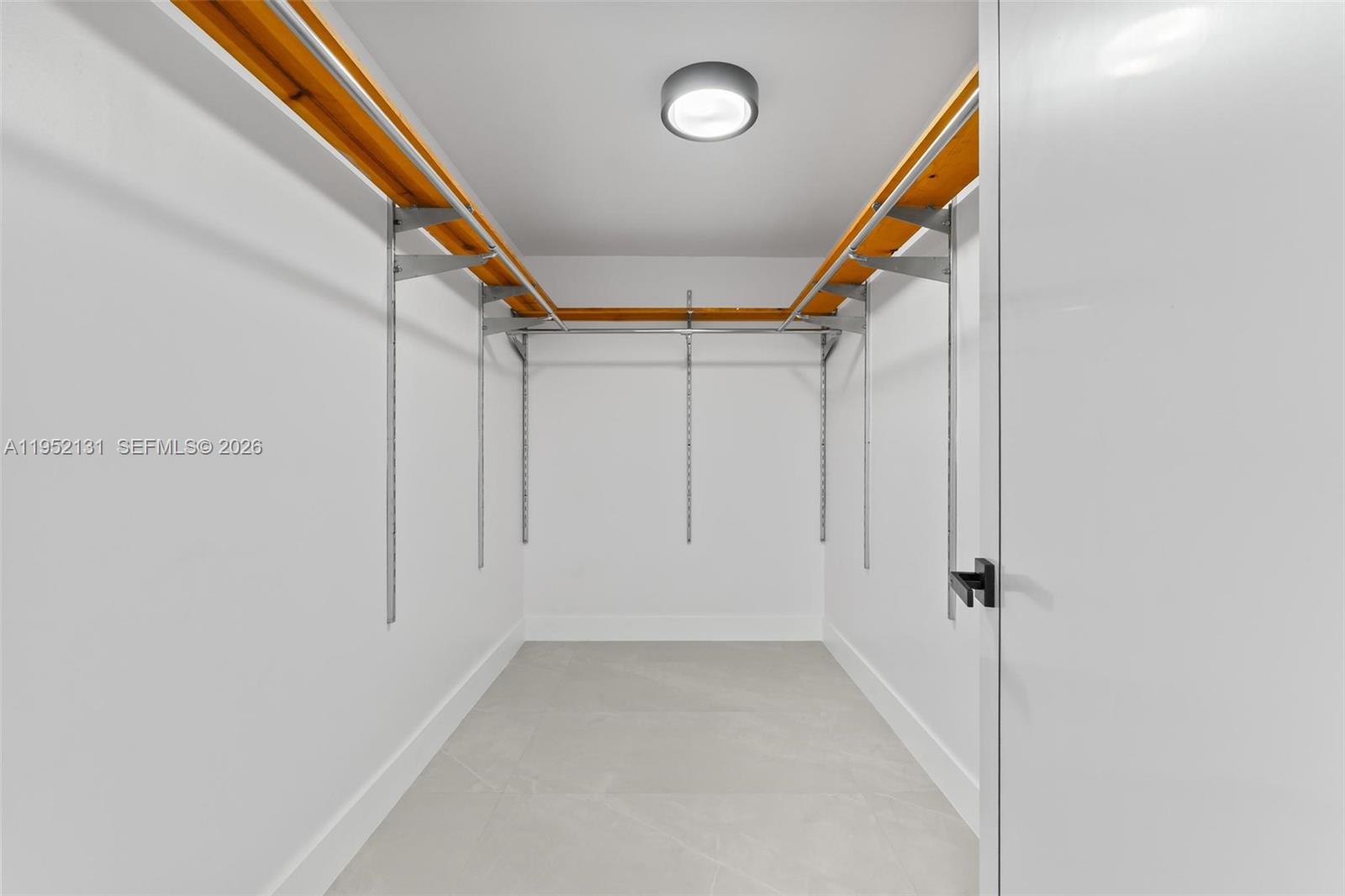 6950 W 10th Ave Hialeah, FL 33014