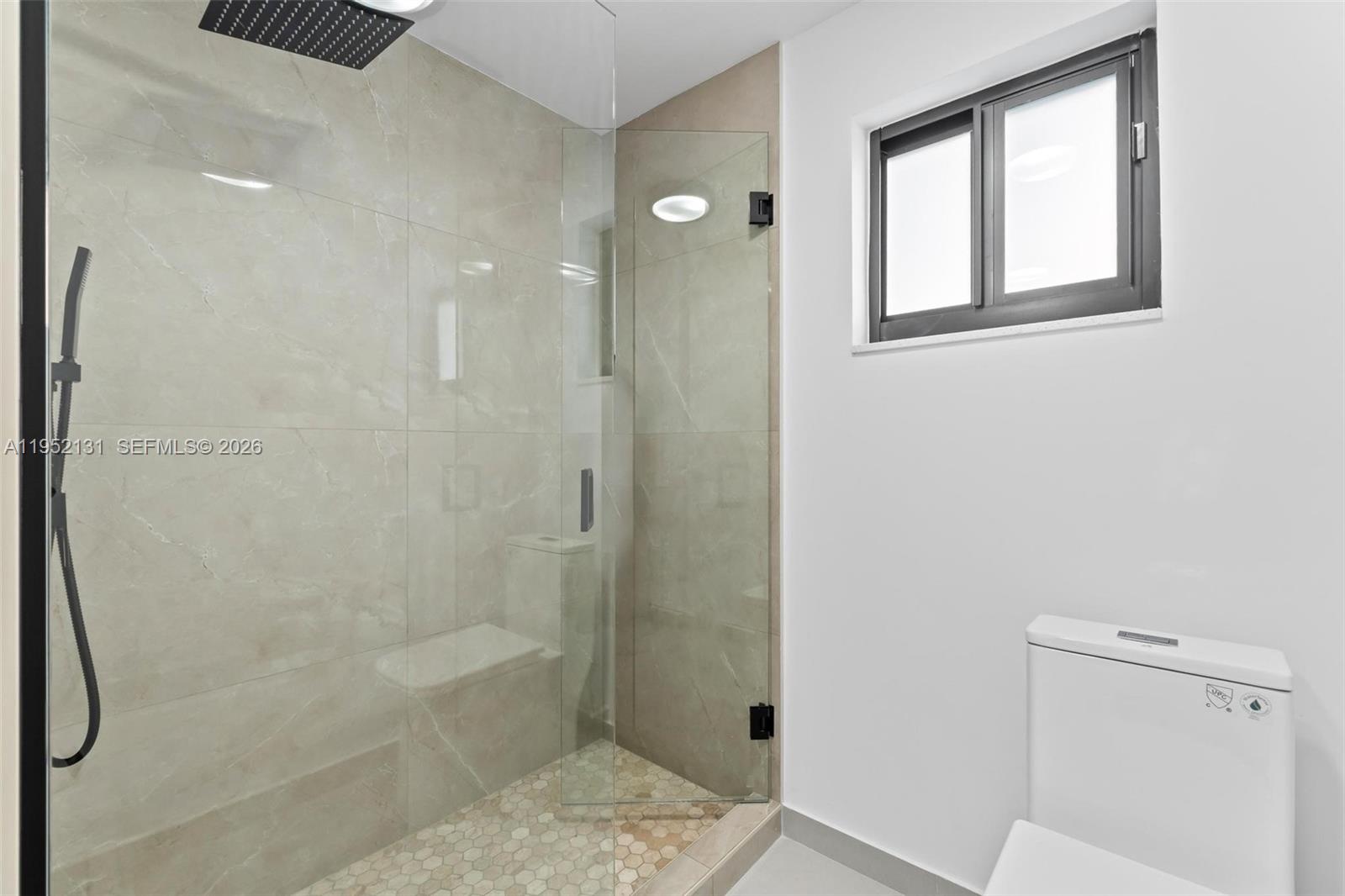 6950 W 10th Ave Hialeah, FL 33014