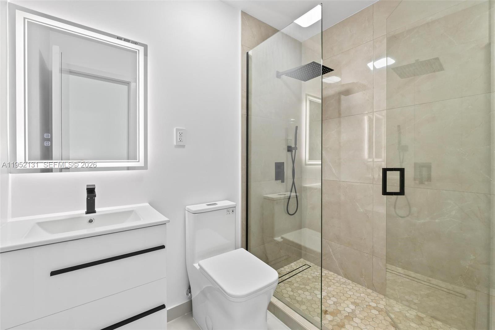 6950 W 10th Ave Hialeah, FL 33014