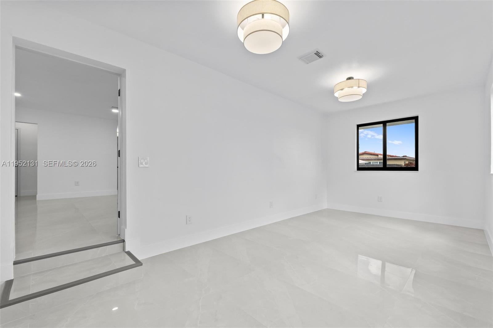 6950 W 10th Ave Hialeah, FL 33014