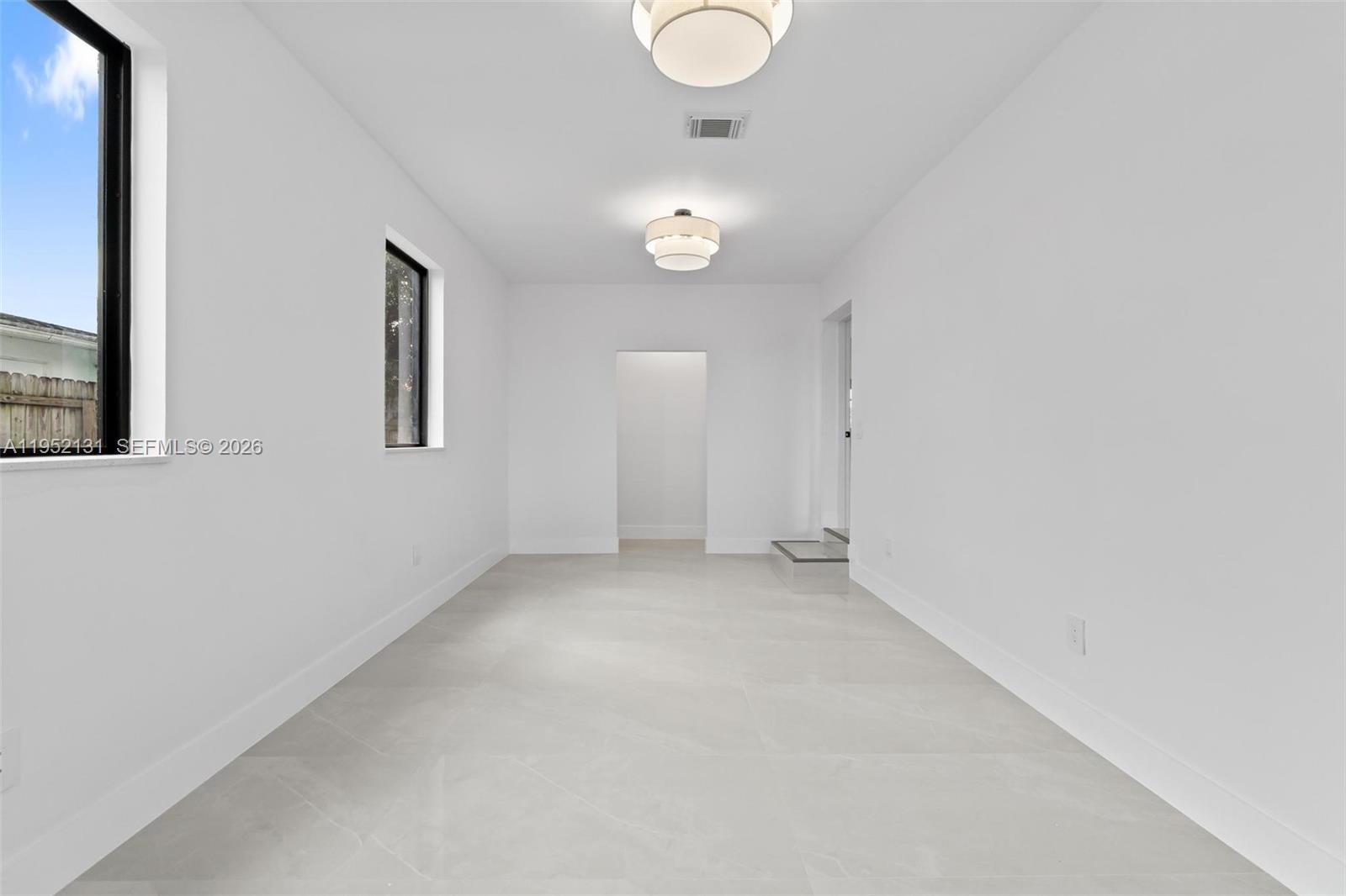 6950 W 10th Ave Hialeah, FL 33014