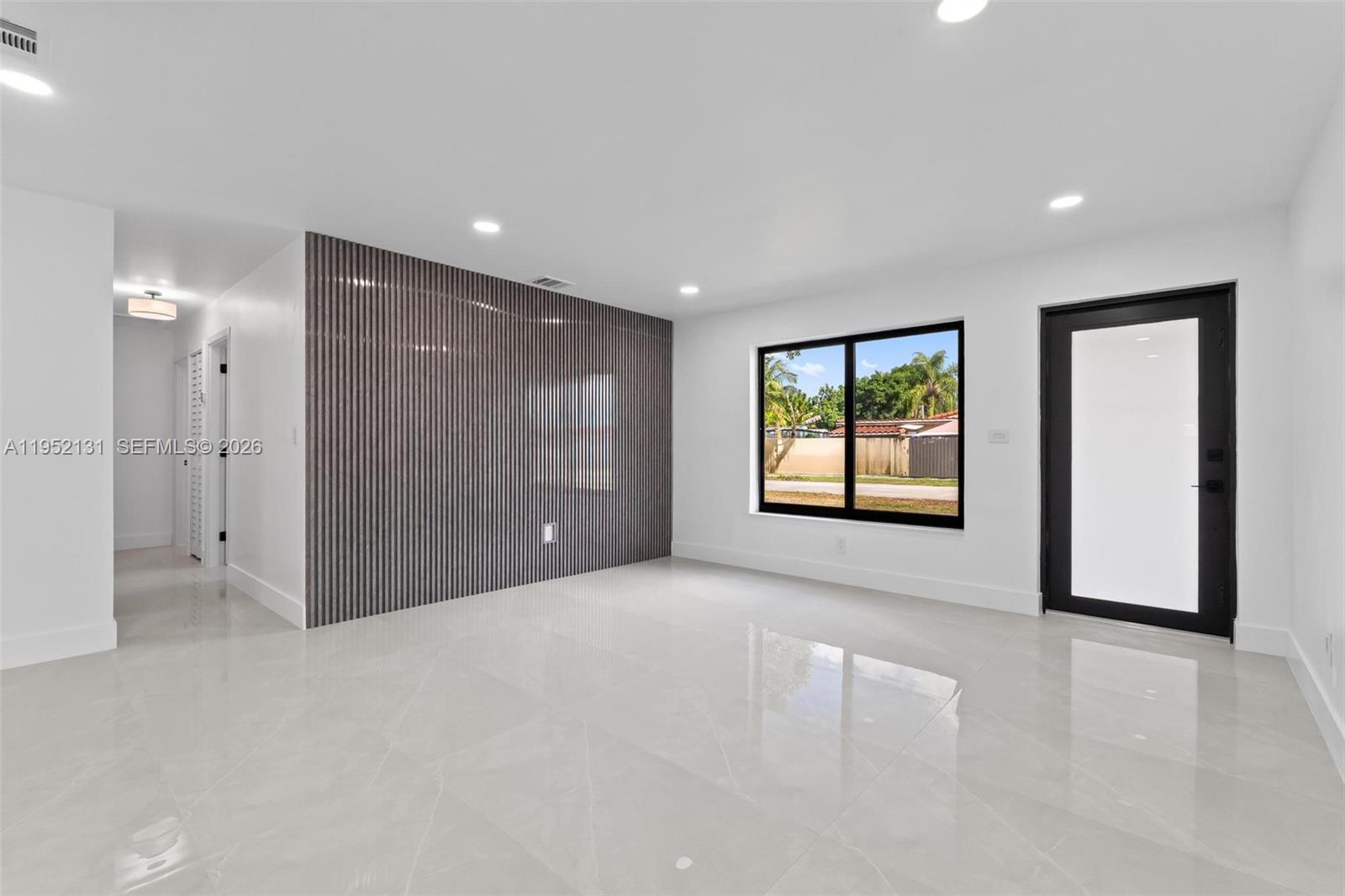 6950 W 10th Ave Hialeah, FL 33014