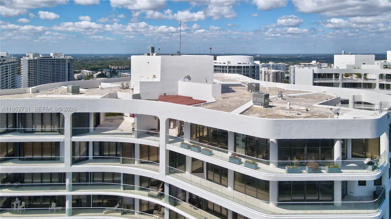 2800 Island Blvd #PH05 Aventura, FL 33160