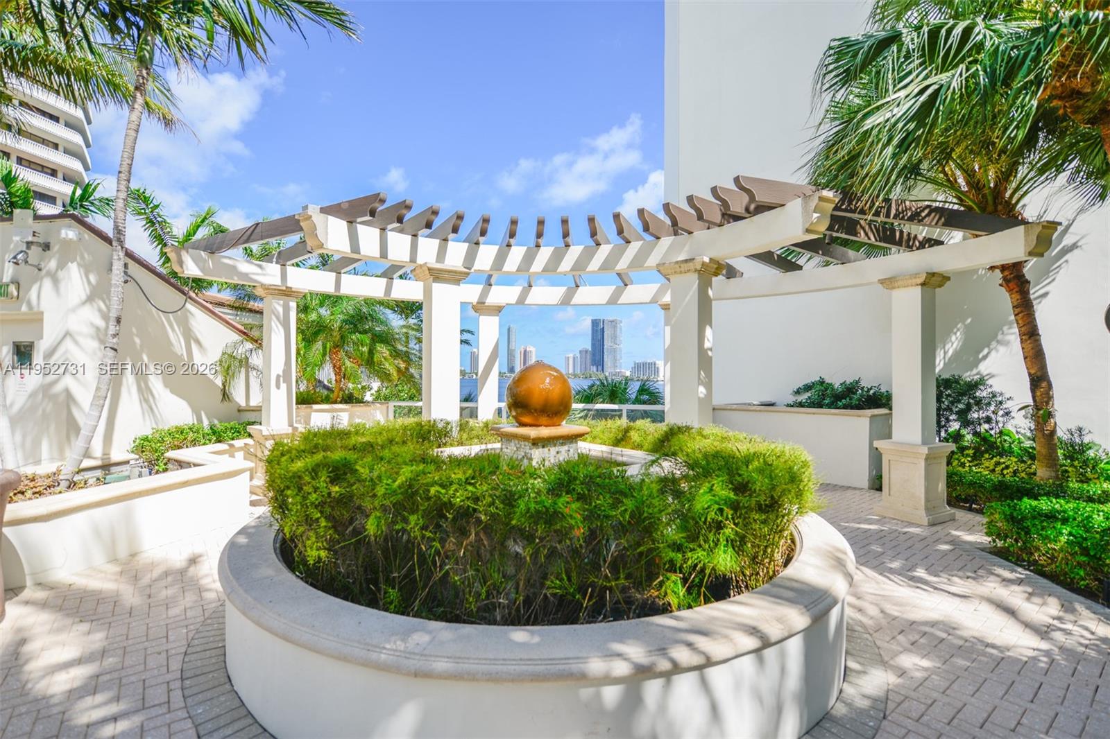 2800 Island Blvd #PH05 Aventura, FL 33160