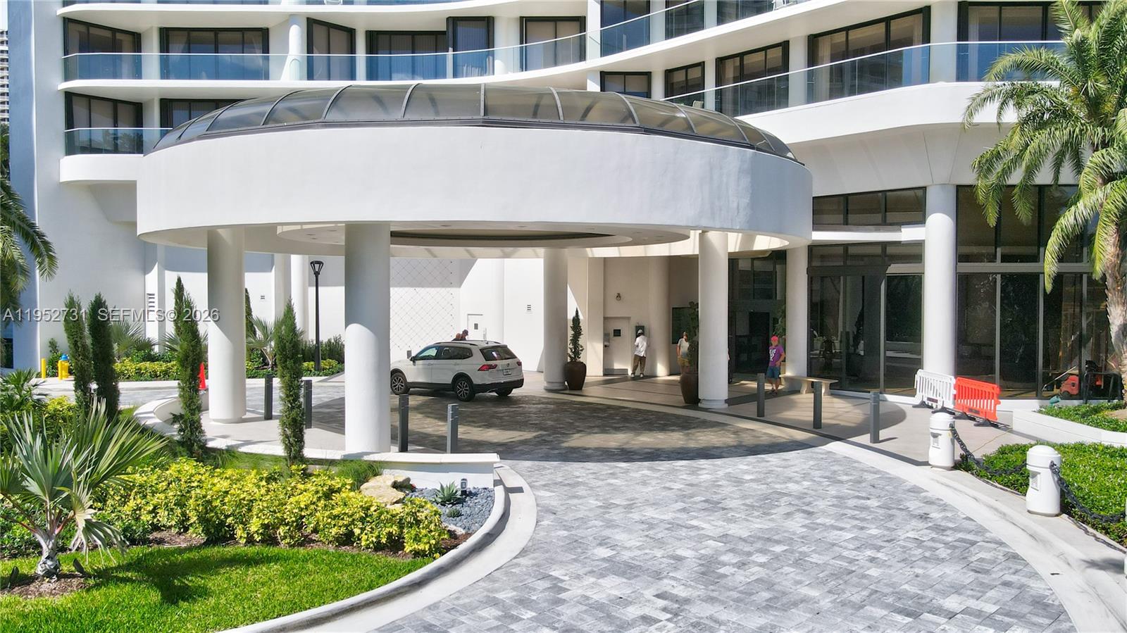 2800 Island Blvd #PH05 Aventura, FL 33160