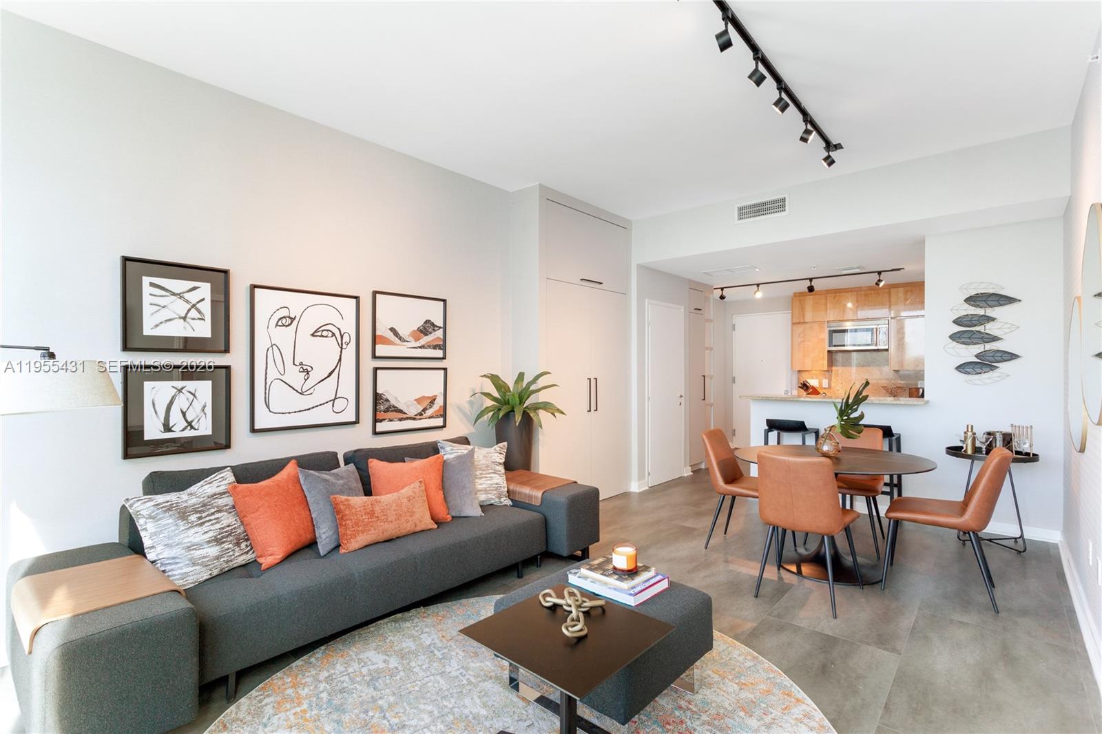 image Continuum South Beach North Tower9