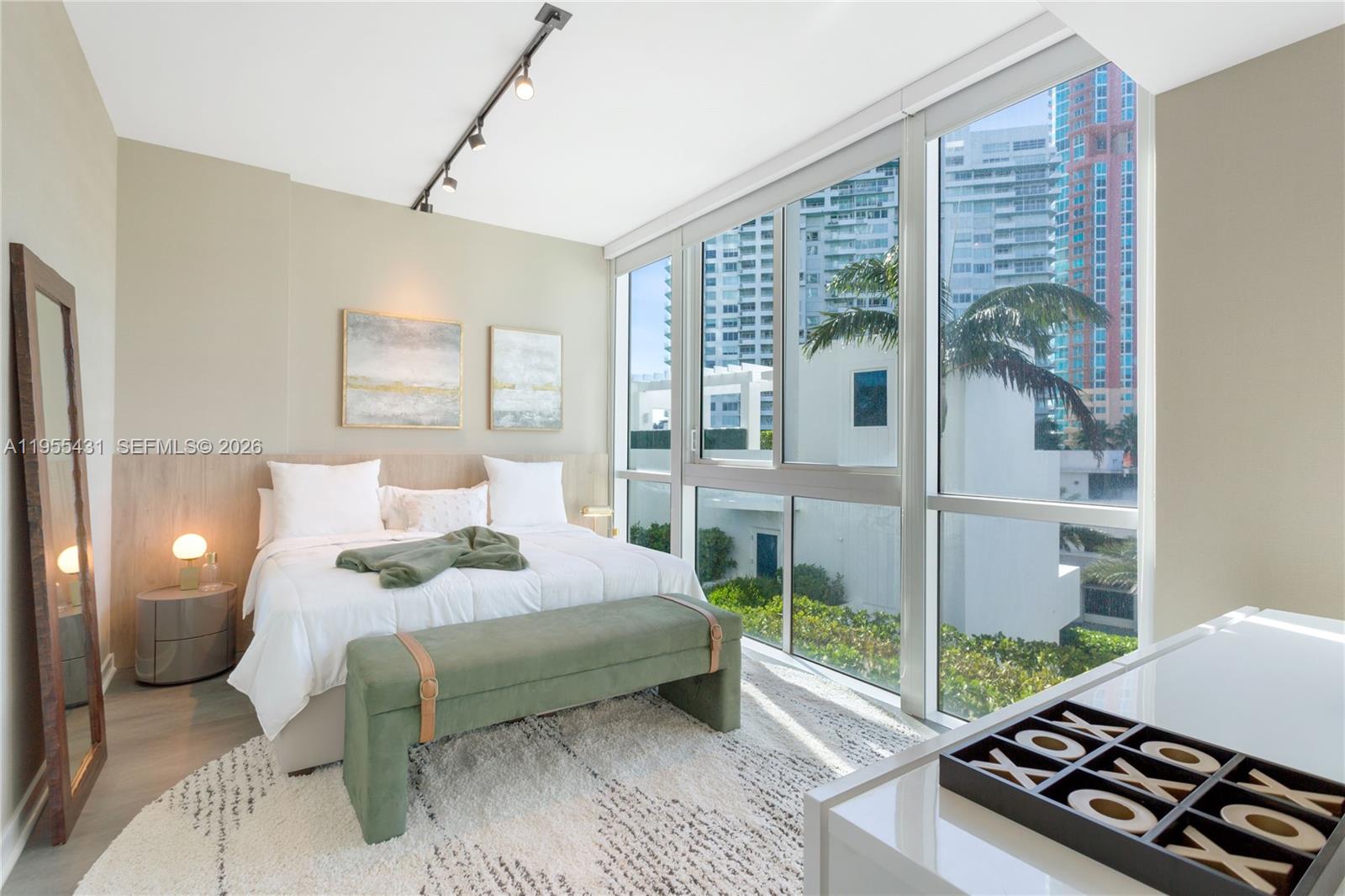 image Continuum South Beach North Tower12