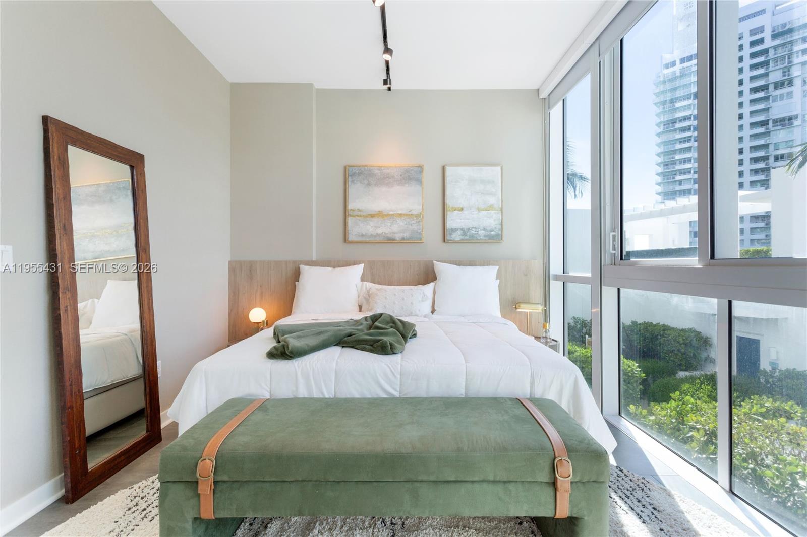 image Continuum South Beach North Tower13