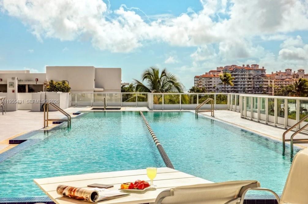 image Continuum South Beach North Tower35