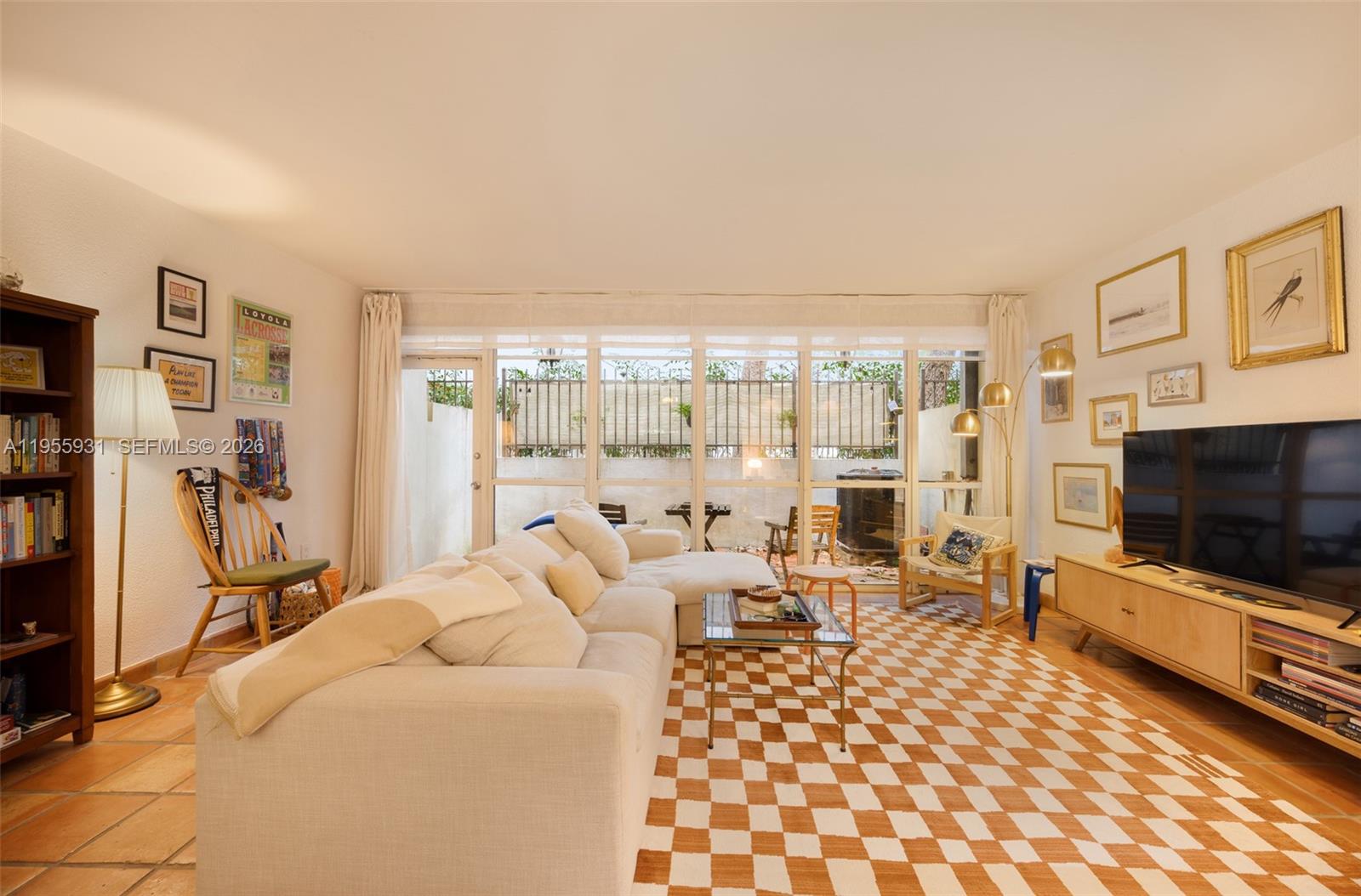 2666 Tigertail Ave #111 Coconut Grove, FL 33133