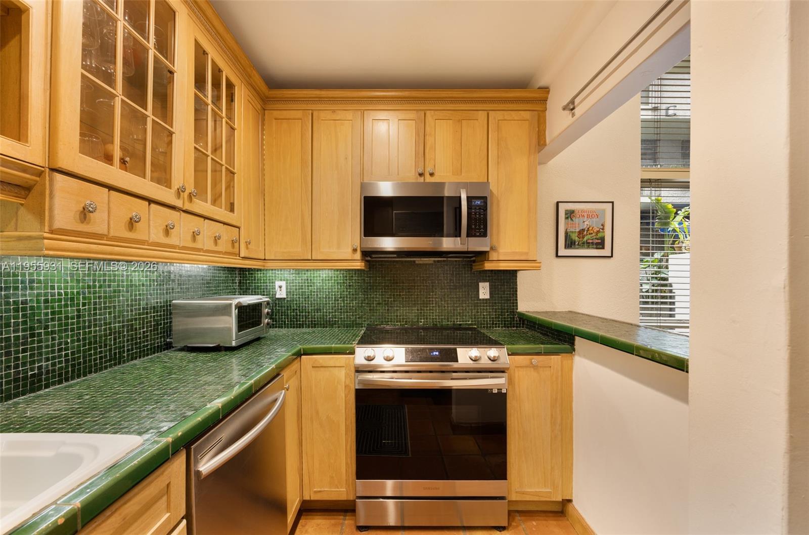 2666 Tigertail Ave #111 Coconut Grove, FL 33133