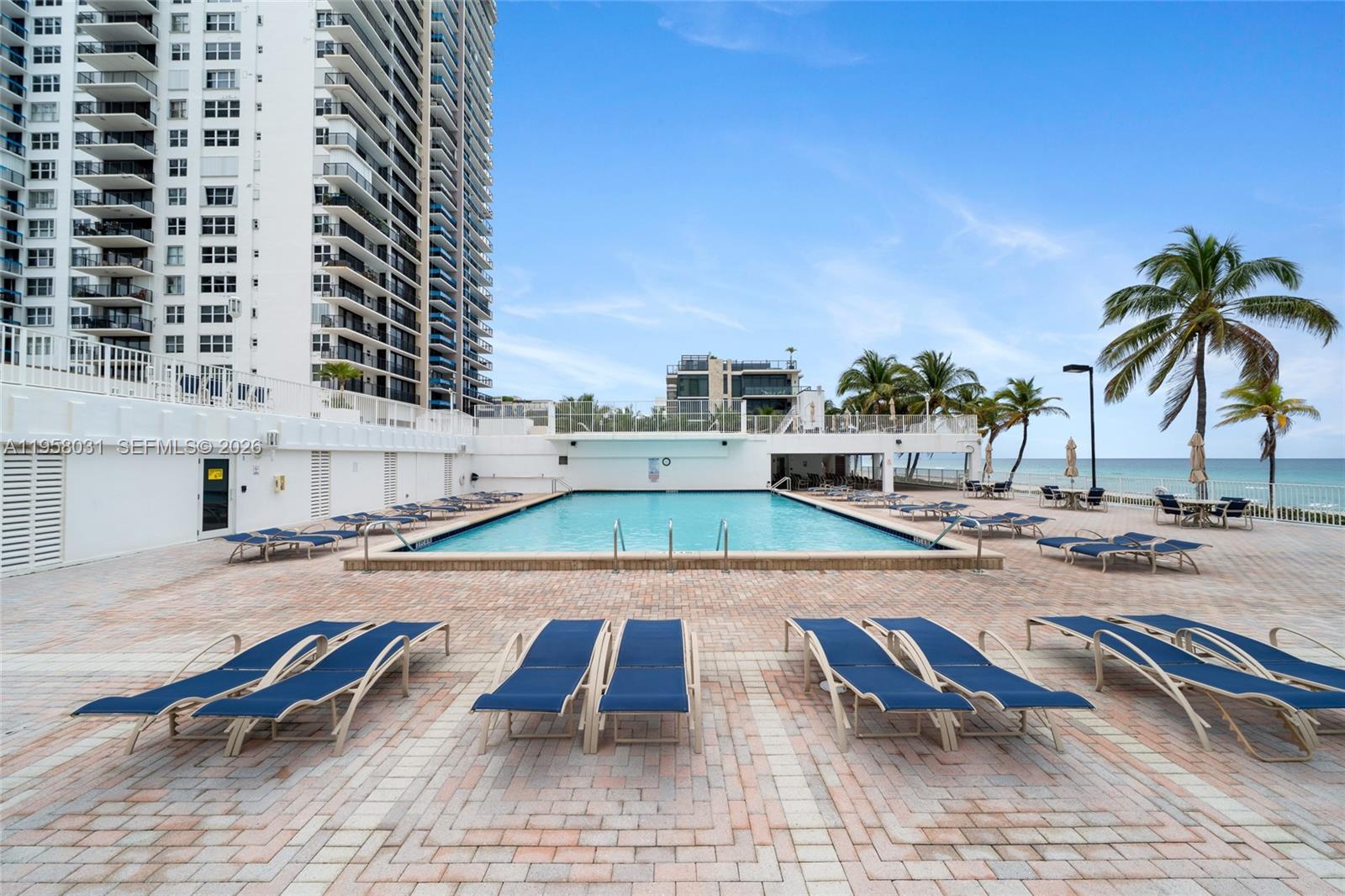 2301 S Ocean Dr #2507 Hollywood, FL 33019