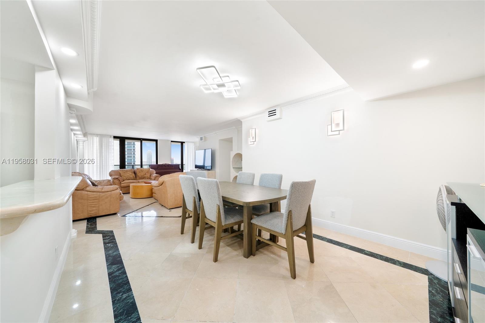 2301 S Ocean Dr #2507 Hollywood, FL 33019