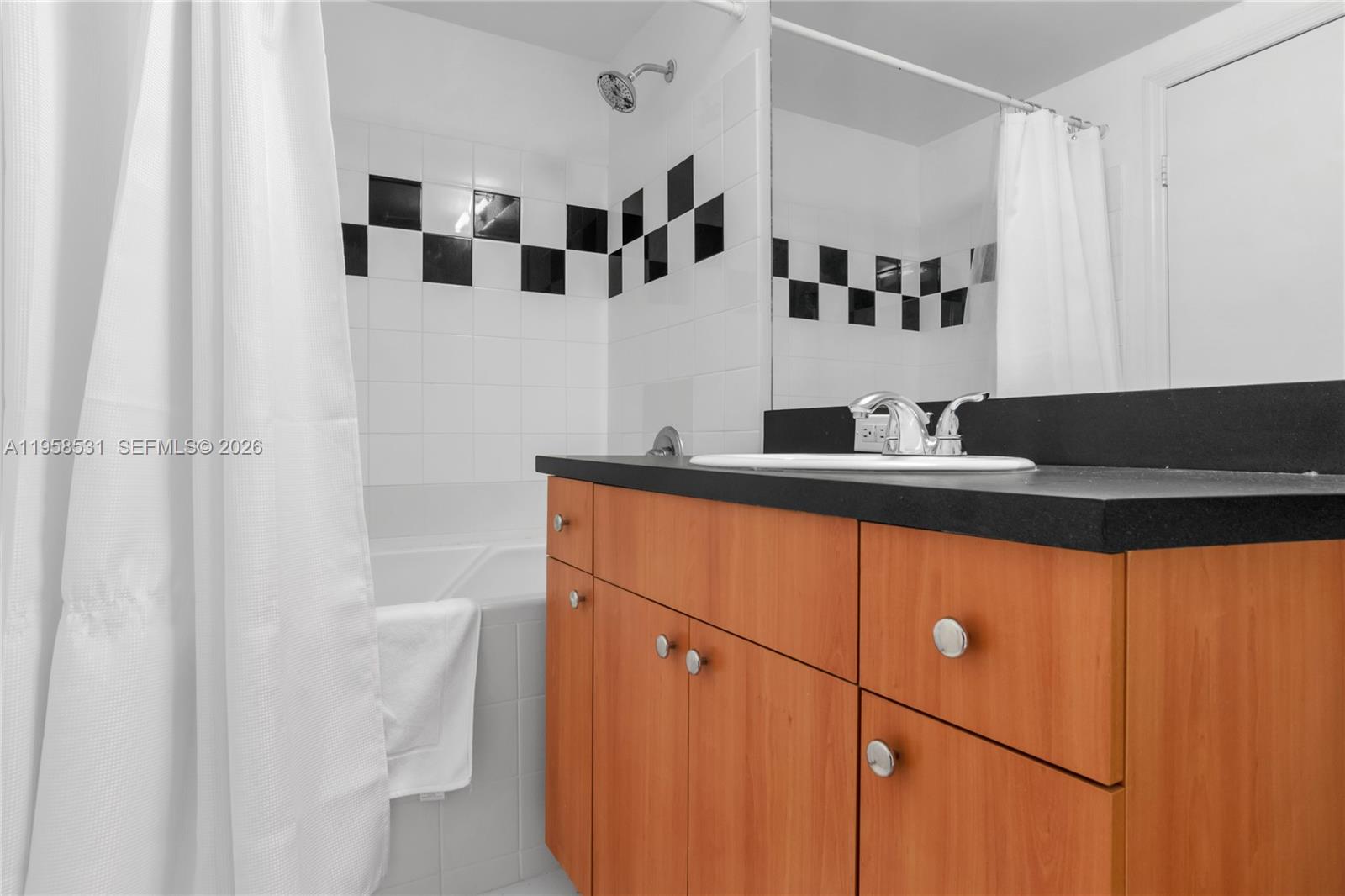 image The Waverly at South Beach7