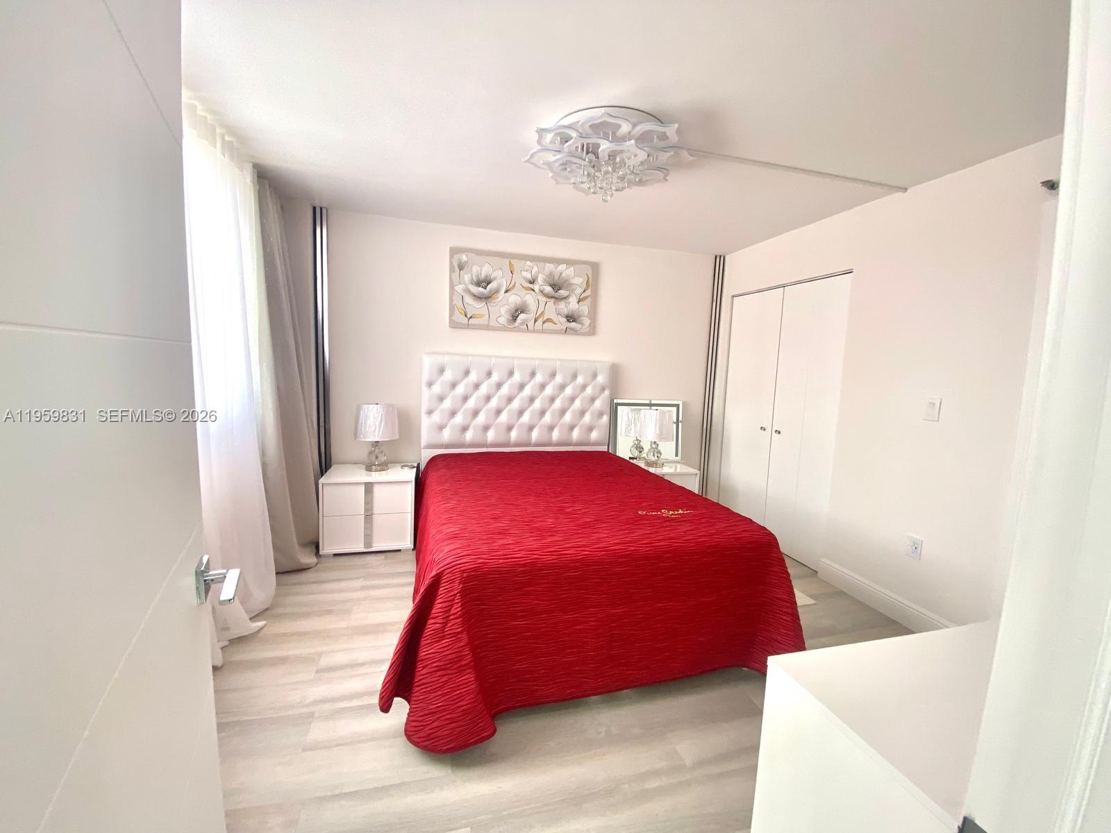 image Winston Towers 60010