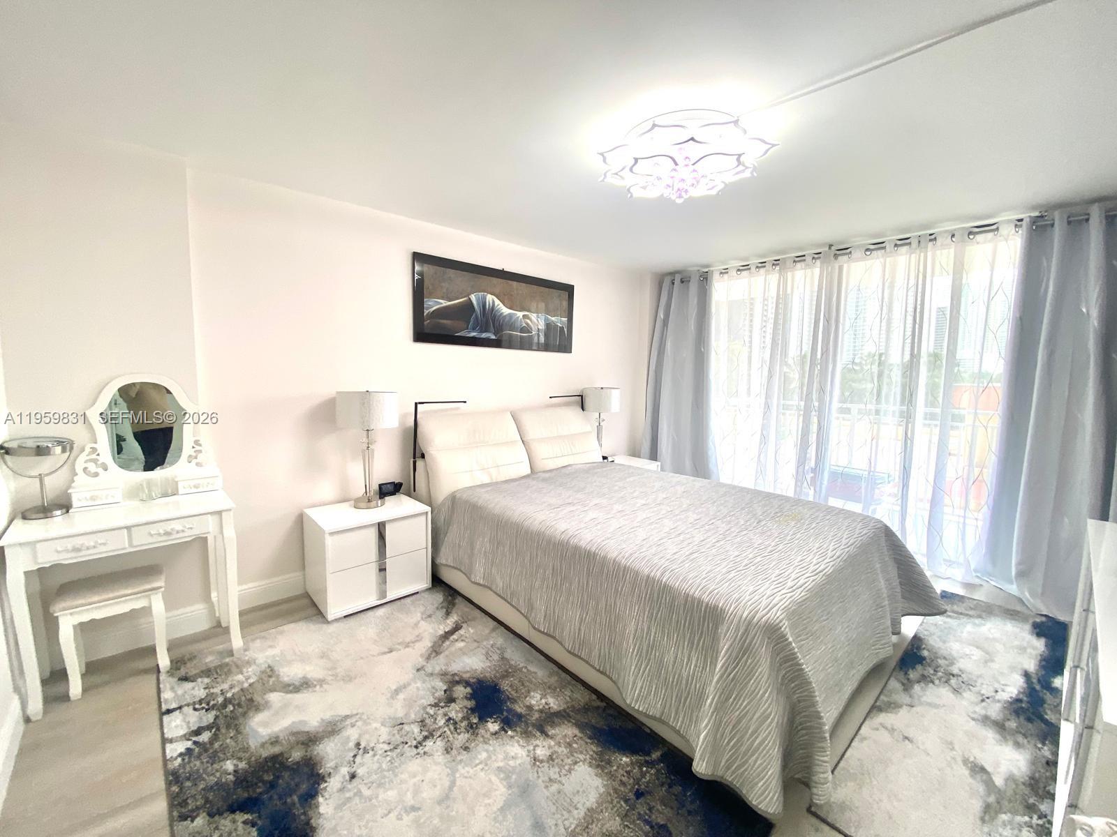 image Winston Towers 60030