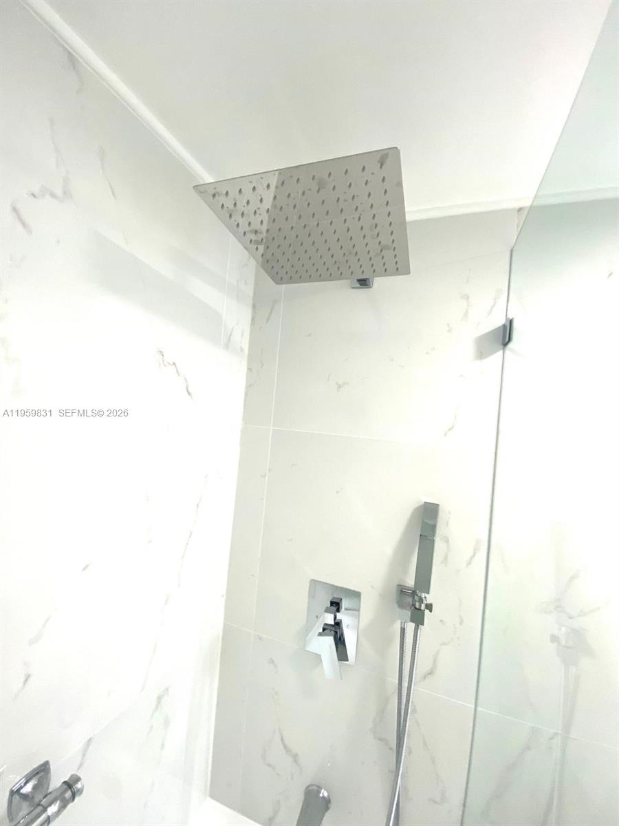 210 174th St #403 Sunny Isles Beach, FL 33160