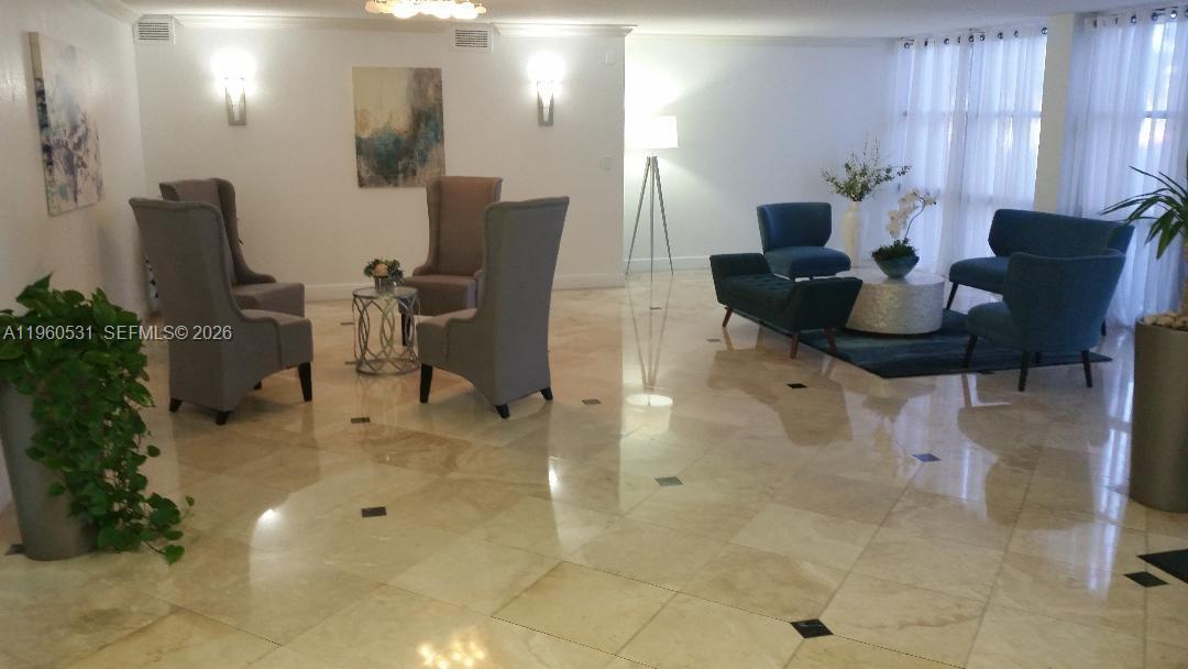 800 Parkview Dr #416 Hallandale Beach, FL 33009