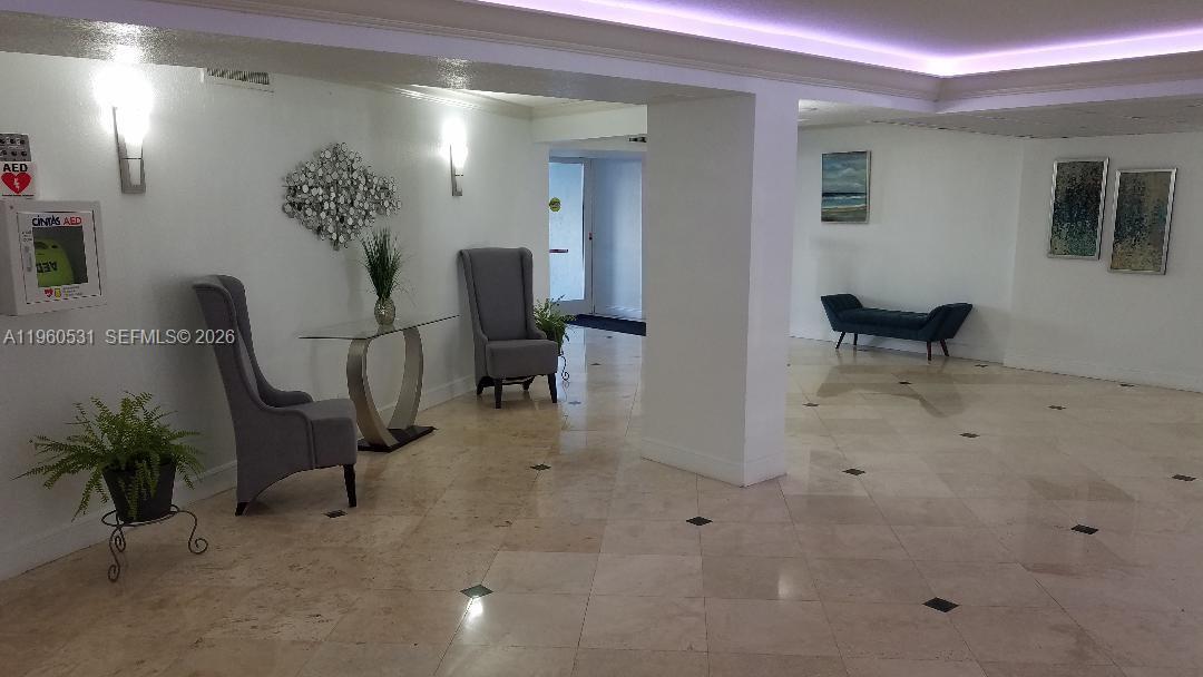 800 Parkview Dr #416 Hallandale Beach, FL 33009