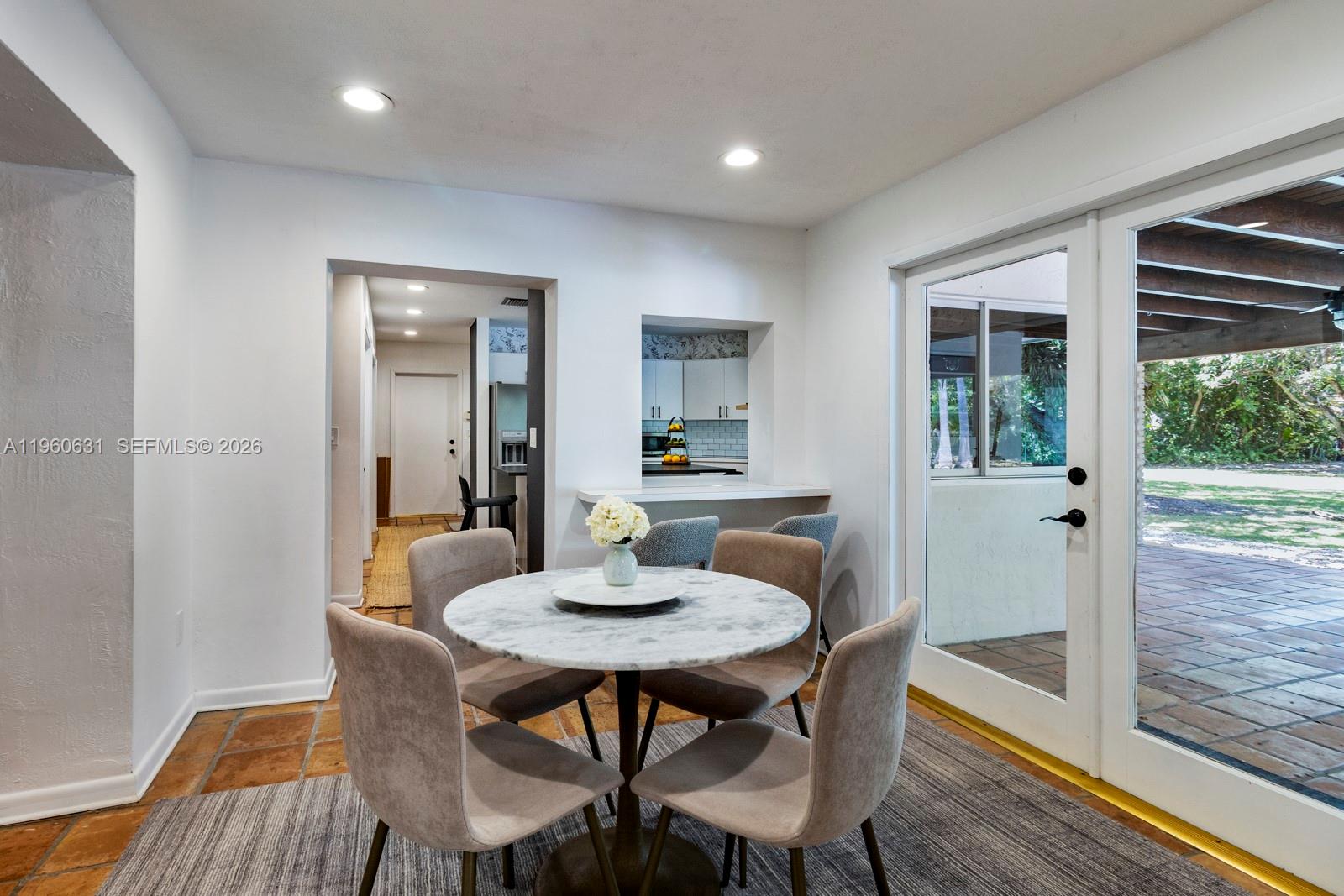 6255 SW 99th Ter Pinecrest, FL 33156