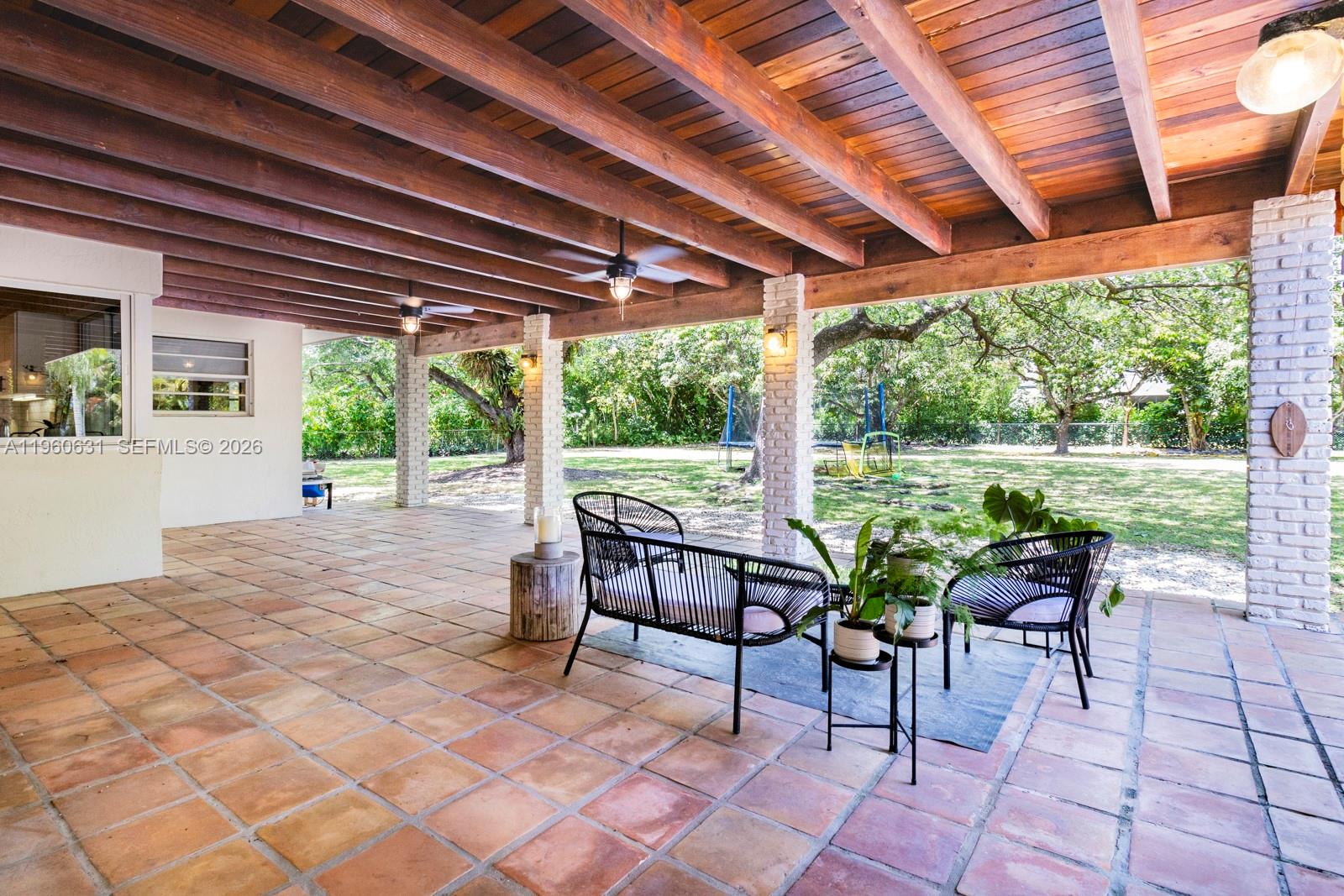 6255 SW 99th Ter Pinecrest, FL 33156