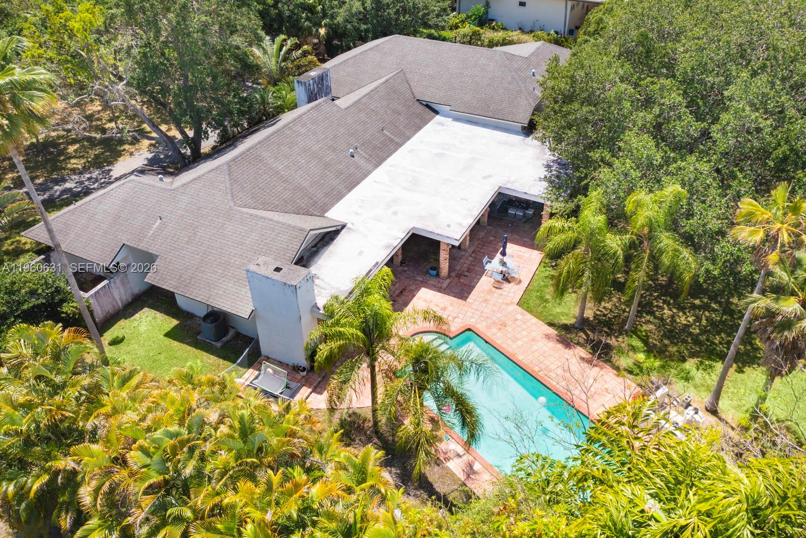 6255 SW 99th Ter Pinecrest, FL 33156