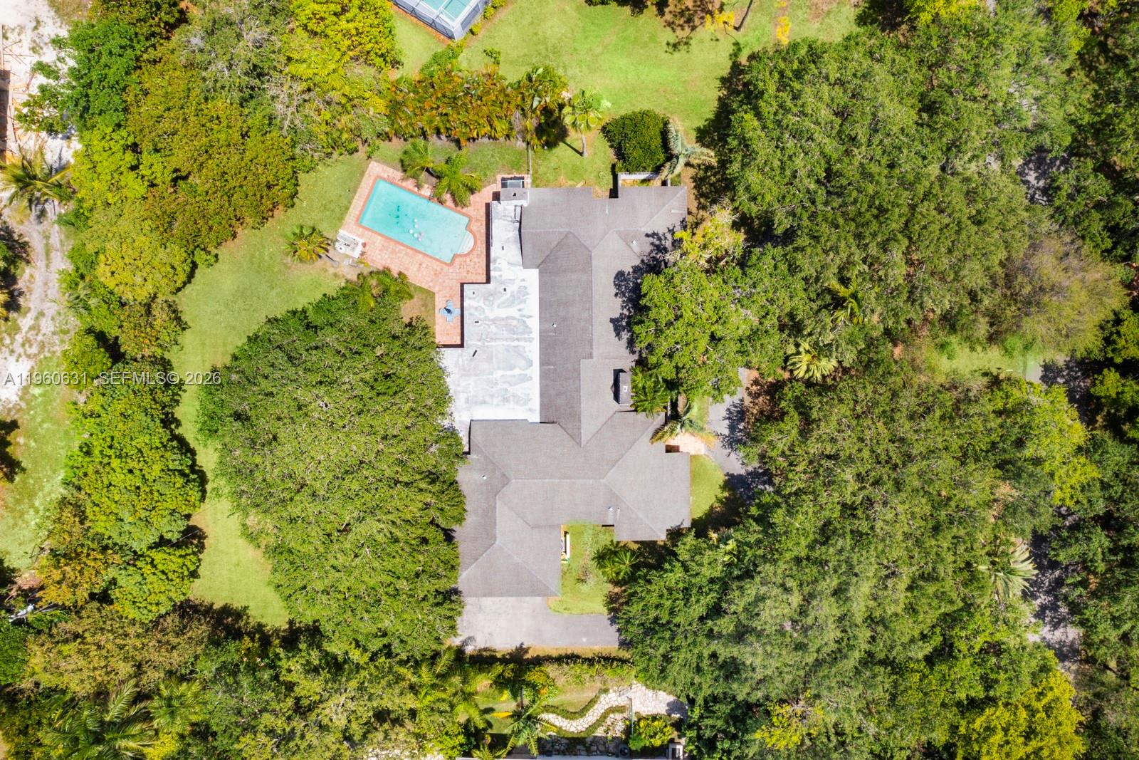 6255 SW 99th Ter Pinecrest, FL 33156